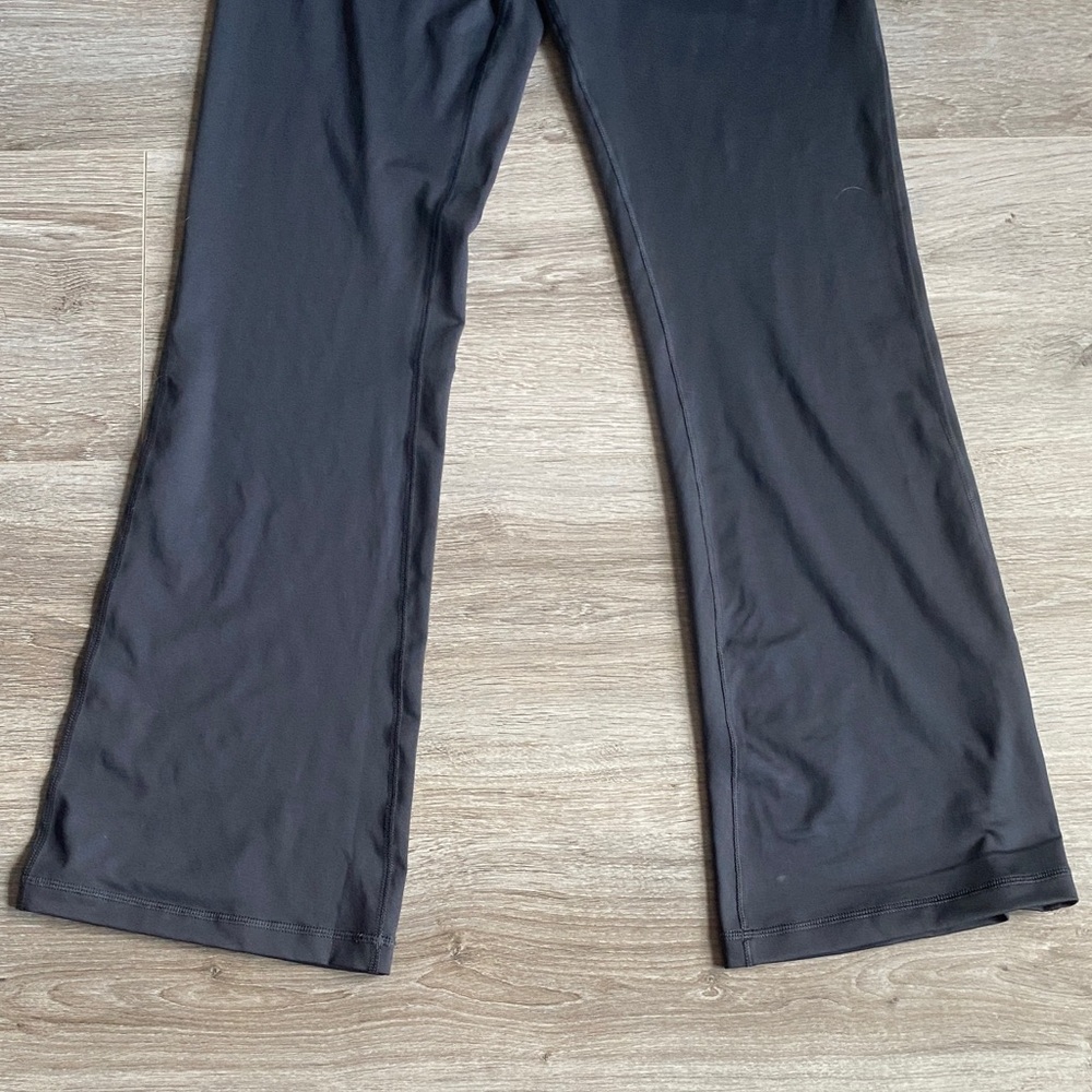 NWT Adidas Charcoal Performance Leggings - Picture 3 of 10